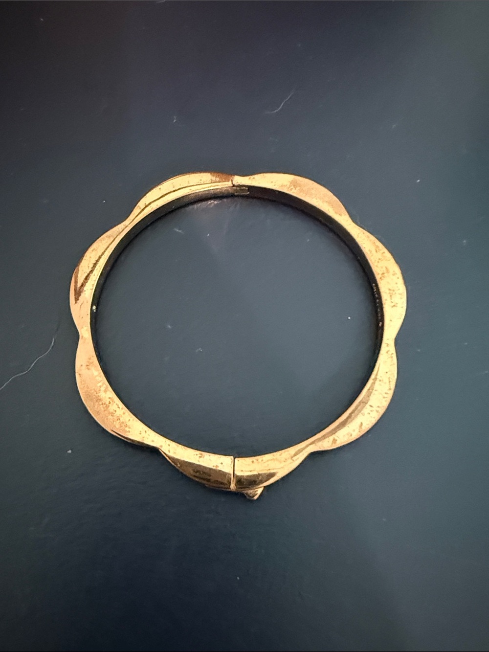 kate spade Gold Scalloped Edge Hinged Bangle Bracelet